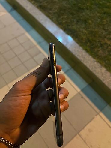 iphone 11 pro ucuz qiymete: IPhone 11, 128 GB, Jet Black, Face ID, Qırıq, Simsiz şarj — 3