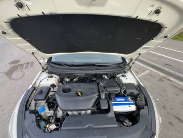 через банк машина: Hyundai Sonata: 2016 г., 2 л, Автомат, Газ, Седан