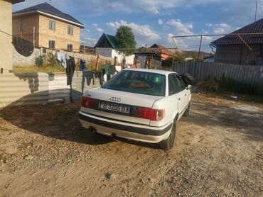 audi q: Audi 80: 1993 г., 0.2 л, Механика, Бензин, Седан