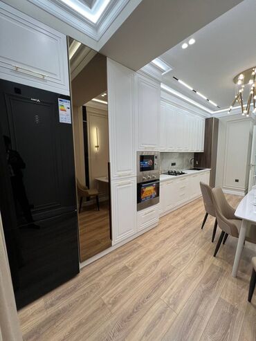 срочно продам квартиру в баку: 3 бөлмө, 105 кв. м, Элитка, 5 кабат, Дизайнердик ремонт