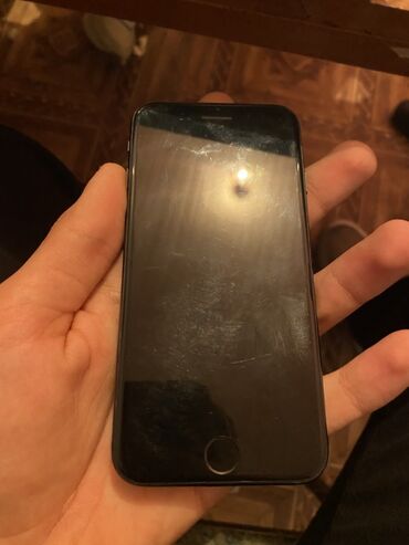 ayfon 11 qiymeti 2 ci el: IPhone 7, 32 GB, Jet Black, Barmaq izi