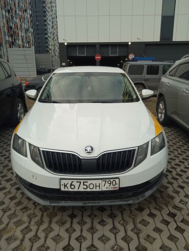 Skoda: Skoda Octavia: 2019 г., 1.6 л, Автомат, Бензин, Хэтчбэк