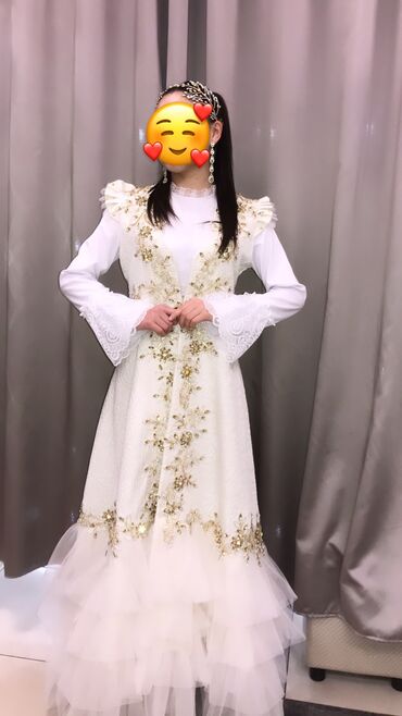 Свадебные платья: Продаю национальные Накидки с базовыми платьями на Кыз узатуу. (Новые