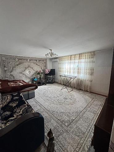 Продажа коттеджей и домов: Продается Жилой Дом 2,3 сотки. Половина дома. Угловой дом. По — 12