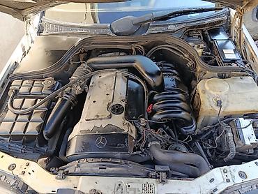 opel astra j stop: Mercedes-Benz C-Class W202 sedan - Kuzov: 4 qapılı sedan, ağ rəng — 2