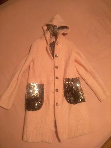 Верхняя одежда: Продаю детские вещи на девочку. Возраст 7-9 лет — 25