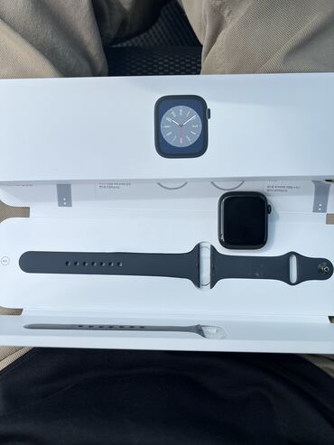 aaple watch: Apple watch 8 45mm midnight в хорошем состоянии, меньше года