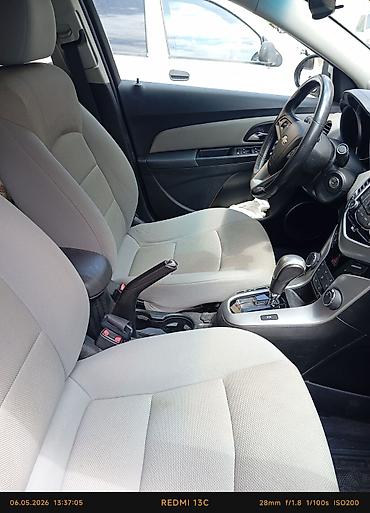 cruze diffuser: Chevrolet Cruze: 1.4 l | 2011 il 97000 km Sedan — 2