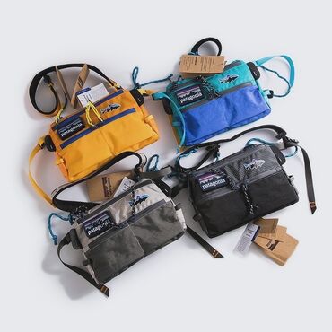 сумка для макбук: В наличии Patagonia crossbody сумки. В ограниченном количестве