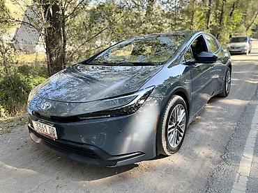бампер спейс стар: Toyota Prius: 2023 г., 2 л, Вариатор, Гибрид, Хэтчбэк — 1