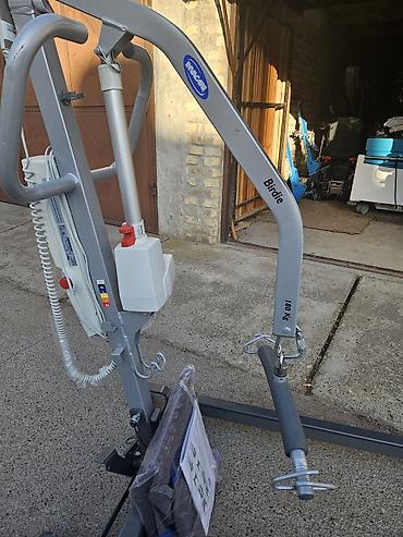 Medicinska oprema: Elektro-hidraulični pacijent lift Invacare sa remenom - Nosivost: do — 6