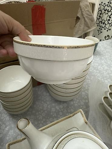 Наборы посуды: Набор фарфоровой посуды с золотым кантом - Материал: тонкий фарфор — 6