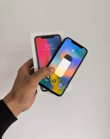 Apple iPhone: IPhone X, 64 GB, Qara, Zəmanət, Simsiz şarj, Face ID