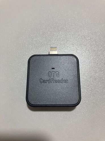 Digər foto və video aksesuarları: OTG CardReader yazısı olan, yığcam dizaynlı kart oxuyucusu. Lightning