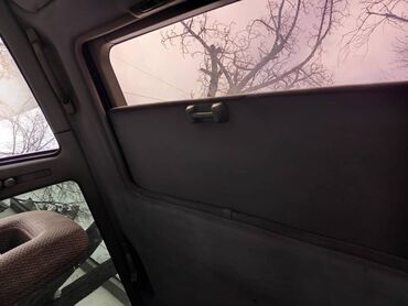 Mitsubishi: Mitsubishi Space Wagon: 1993 г., 2 л, Механика, Бензин, Универсал — 9