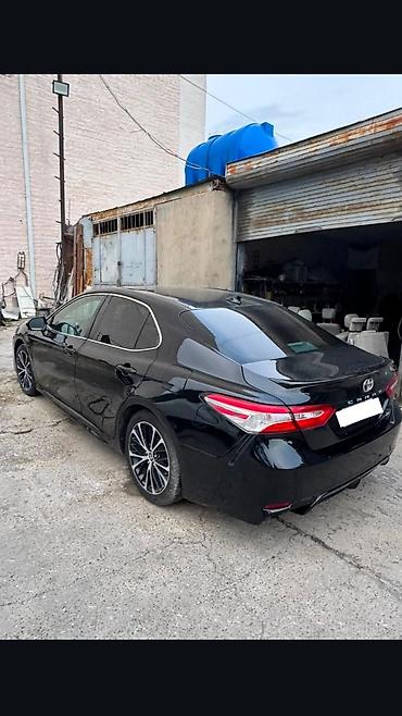 машина чихол: Сдаю Toyota Camry, Посуточно, Без водителя — 1