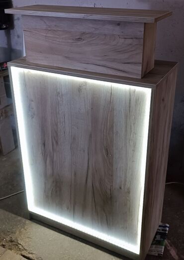 Komode: ﻿﻿﻿Dimenzije 125x75x37 cm. Moze u drugim bojama i velicinama. U beloj — 11