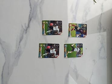 çoxlu oyun: Məhsul: Futbol kolleksiya kartları dəsti Təsvir: - Şəkildə 4 ədəd — 1