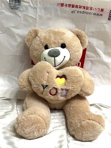 мягкая игрушка медвежонок: Мягкий плюшевый мишка 🧸 с надписью «I ❤️ you”
Новый