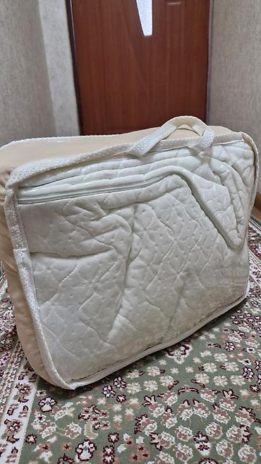 купить ортопедический матрас: Продаю наматрасник,белый,стеганный,на замке,размер 135×200.
новый — 4