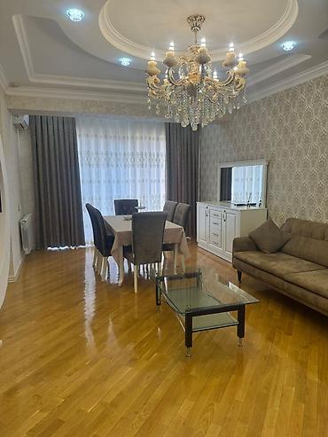 ev elanlari: Park Azure Residence-də 2 otaqlı kirayə mənzil Ünvan: Bakı, 8 Noyabr — 10