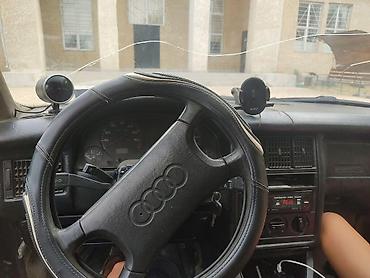 мотору жок: Audi 80: 1989 г., Кол менен иштөөчү, Седан — 1