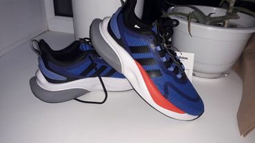 мужская кроссовки: Adidas original