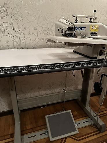 tikis isi: Sənaye tikiş maşını – DOIT DDL-8700 tipli (etiketdə “DOIT” loqosu — 1