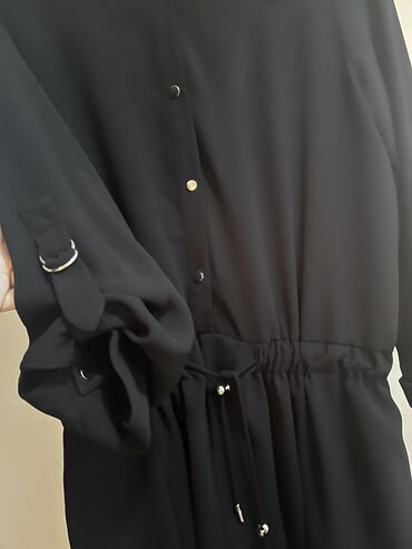 Səsgücləndiricilər, qulaqlıqlar və mikrofonlar: Zara teze etiketli don, M razmer

balon etek (içe qatlanmış)modelidir — 21