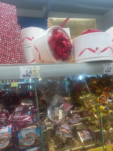 Digər xidmətlər: 20 yanvar ərazisində yeni tikilidə 2/16 mərtəbəsində 2 otağlı təmirli — 7