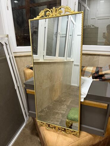 Komodlar: Güzgülü — 12