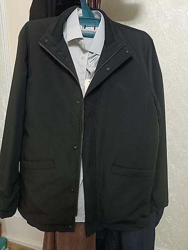 Куртки: Мужская верхняя одежда + две рубашки 1) Куртка: - Цвет: черный - — 2