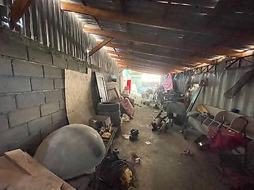 Продажа коттеджей и домов: Продаётся капитальный дом с большим крытым двором-навесом и гаражными — 15