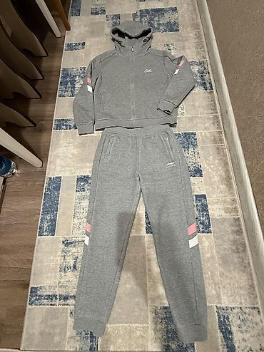 Спортивные костюмы: Мужской спортивный костюм, S, M, Lining, Б/у, цвет - Серый — 1