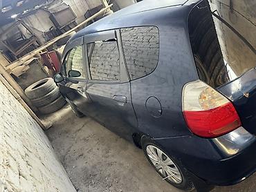 byd one up: Honda Fit: 2002 г., 1.3 л, Вариатор, Бензин, Хэтчбэк — 3