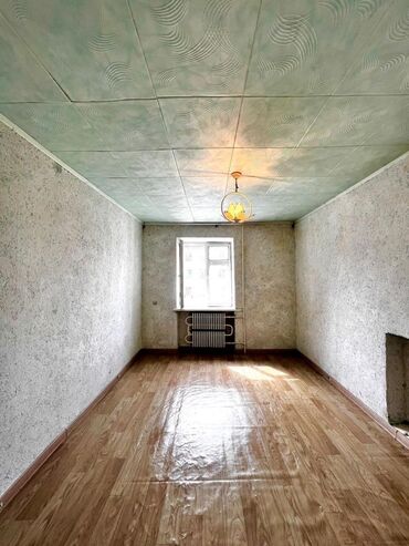 1 ком продаю: 13 м², Без мебели
