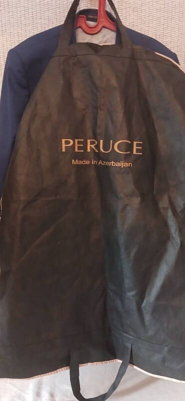 tek pencekler kisi ucun: 2defe geynilib.peruce firmasinindir.tezeden seçilmir.200manata