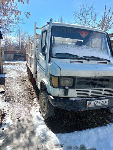 сапок машине: Жеңил жүк ташуучу унаа, Mercedes-Benz, Стандарт, 3 т, Колдонулган