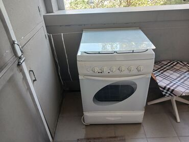 Plitələr və bişirmə panelləri: Plitə Qarışıq, Ayrıca dayanan, 4 gözlü