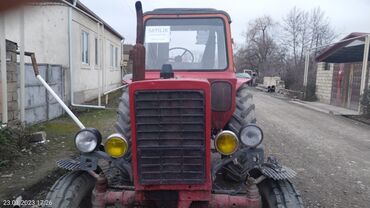 Kommersiya nəqliyyat vasitələri: Traktor Belarus (MTZ) 80, 1986 il, 500 at gücü, motor 0.5 l, İşlənmiş