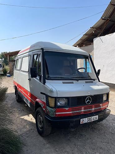 обшивки на спринтер: Mercedes-Benz T1: 1994 г., 2.4 л, Механика, Дизель, Фургон — 2