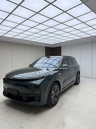 q05 506 max: Lixiang L9: 2023 г., 1.5 л, Автомат, Гибрид, Кроссовер — 1