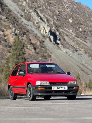 аванта машина: Daihatsu Charade: 1994 г., 1.3 л, Механика, Бензин, Купе