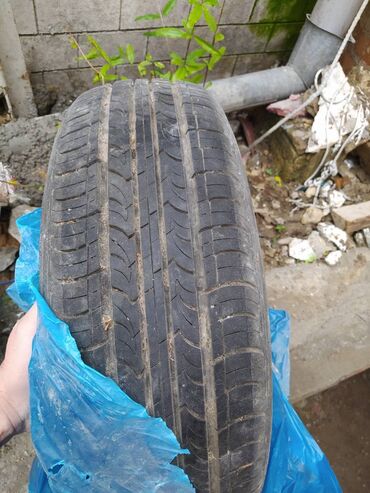 Təkərlər: Şin Roadstone 185 / 60 / R 14