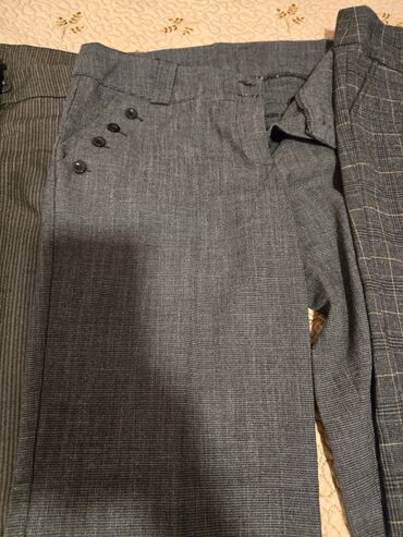 Qadın şalvarları: Bu dəstə müxtəlif üslublu dörd qadın şalvarı və bir qara ətək — 9