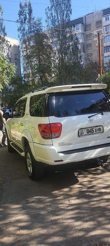 секутер: Toyota Sequoia: 2005 г., Внедорожник — 3