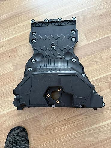 reduktor motor: 2014cü il buraxılış Mersedesin 651 mühərrikin karteri (poddon) — 2