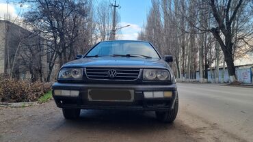 пуговичную машину: Volkswagen Vento: 1993 г., 1.9 л, Механика, Дизель, Седан