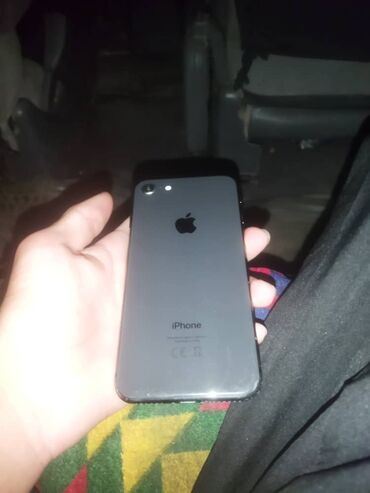 Apple iPhone: IPhone 8, Б/у, 64 ГБ, Черный, 100 %