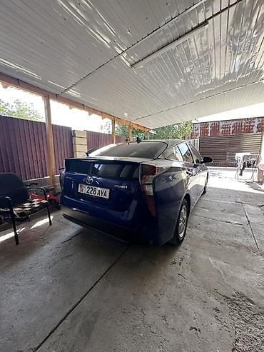 Продажа авто: Toyota Prius: 2016 г., 1.8 л, Гибрид, Хэтчбэк — 4